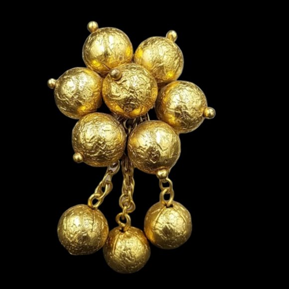 Early Vintage Monet Dangling Bead Dress Clip